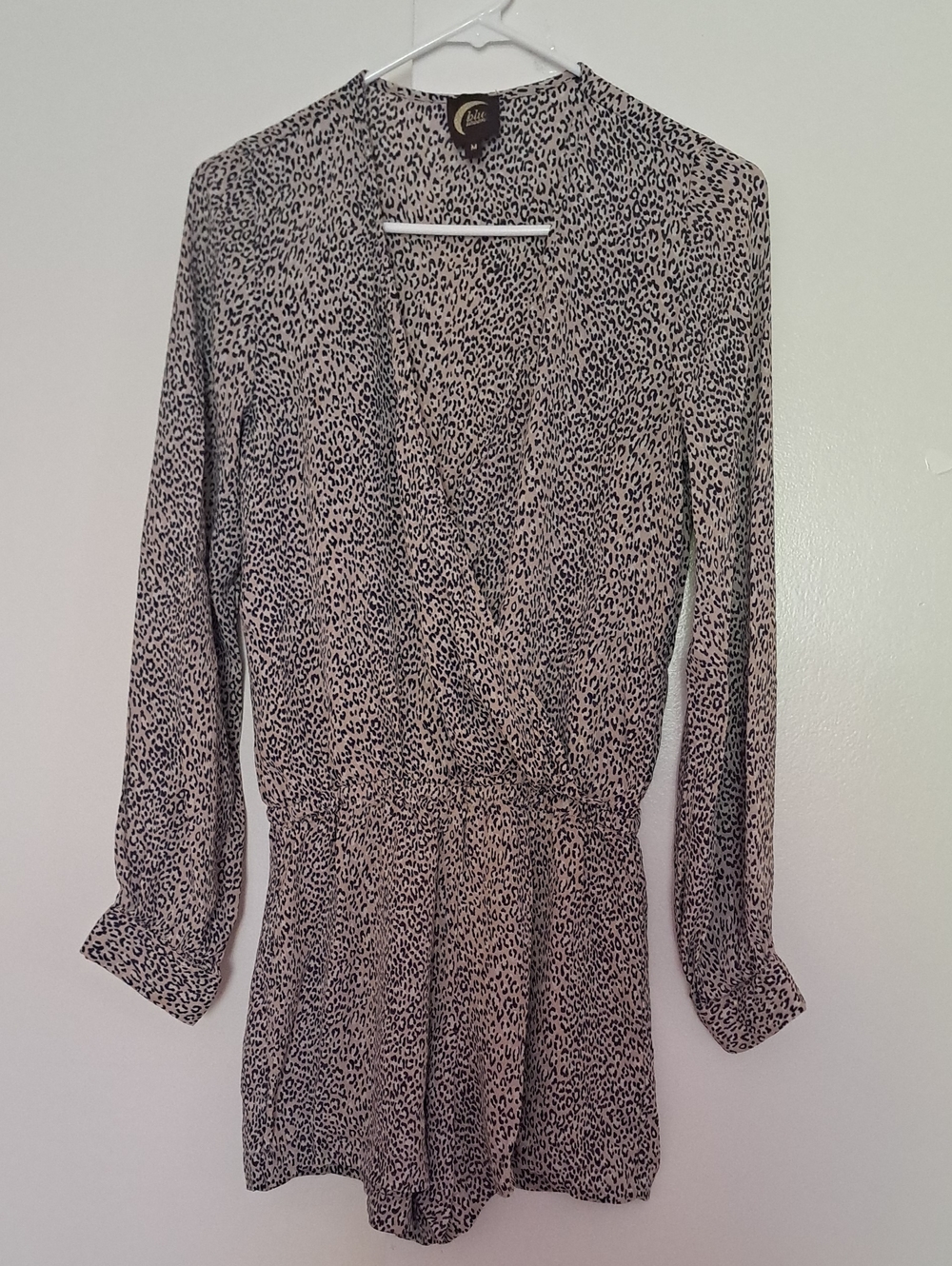 Blu MoonLeopard Print Long Sleeve Romper - Neutral Black & Cream